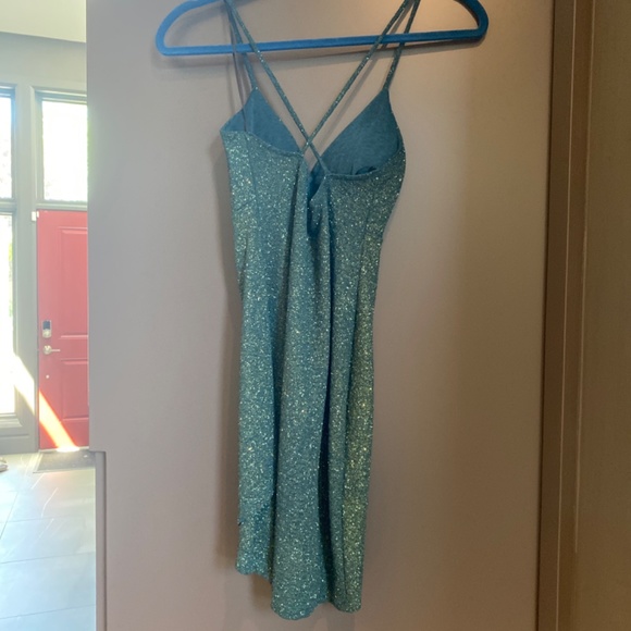 Gorgeous green sparkly mini dress - Picture 2 of 3